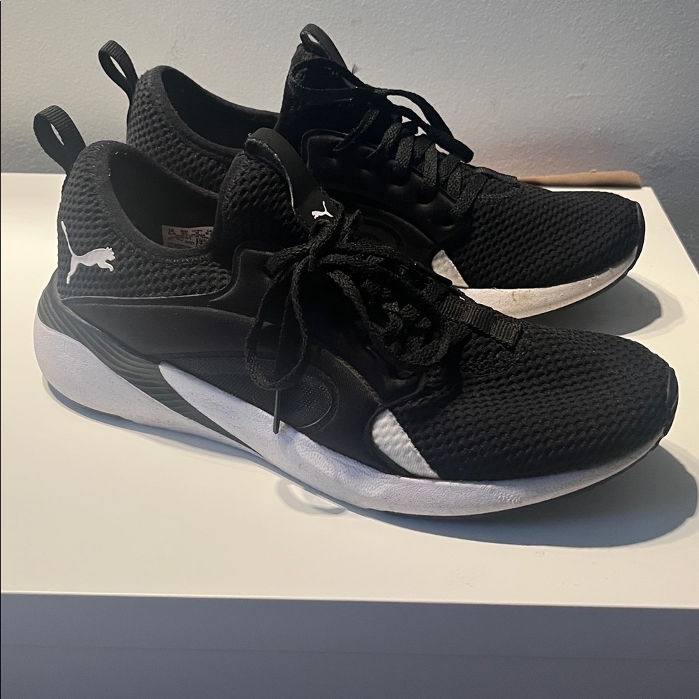 Puma Woman’s  Better Foam Adore Running Shoe